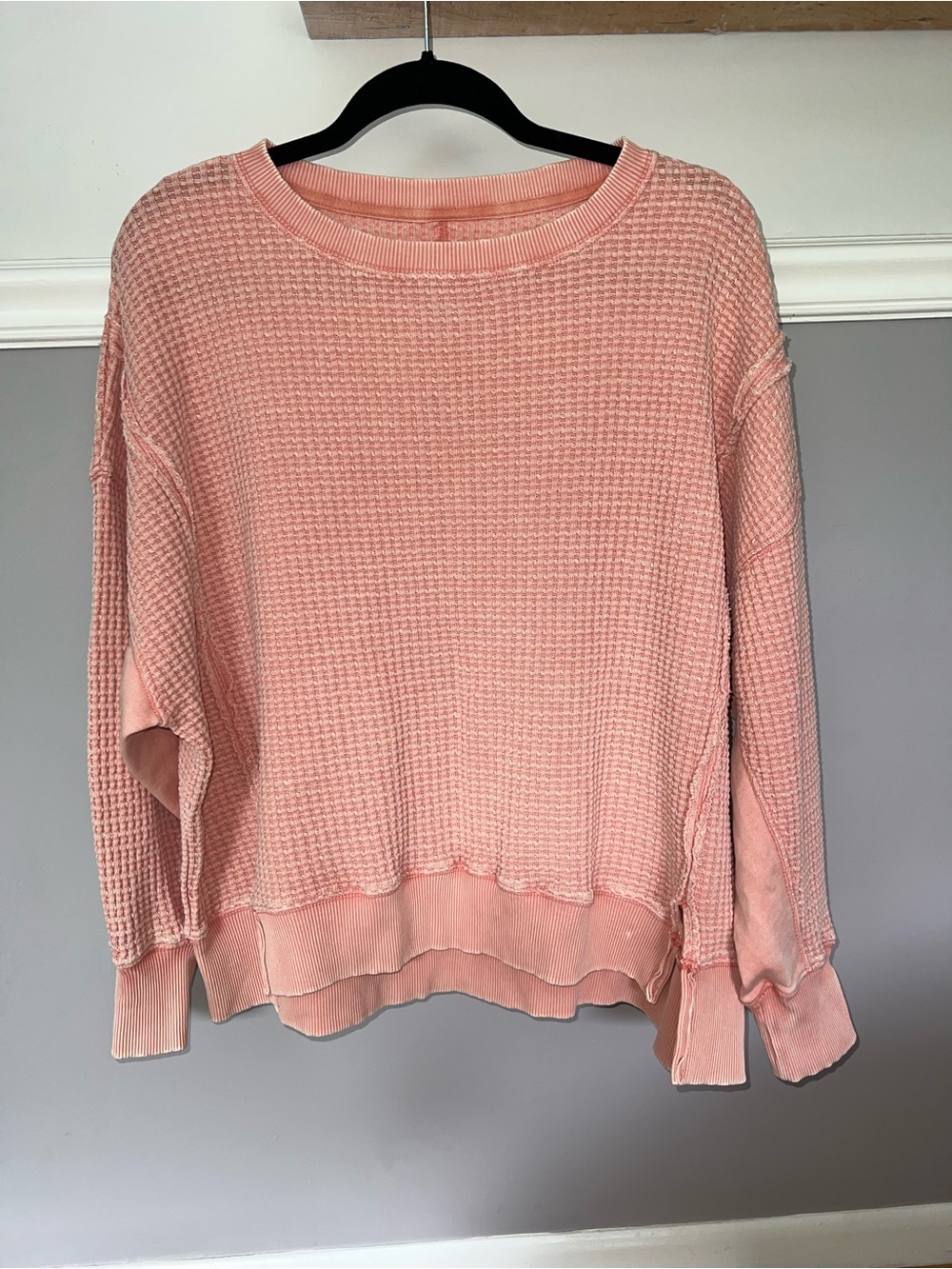 American Eagle Outfitters Coral Big Hug Waffle Knit Crewneck Sweatshirt